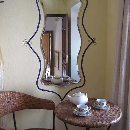 Baraka Pension Hotel *