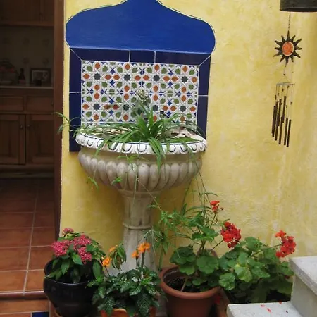 فندق Baraka Pension *