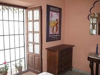 Baraka Pension فندق *