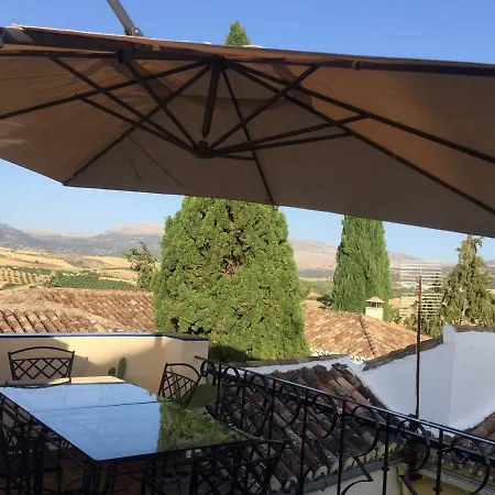 Baraka Pension فندق *